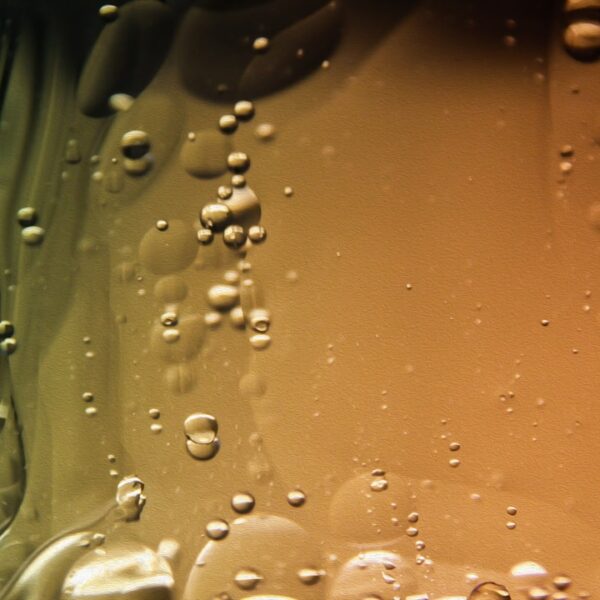 Oleje zimnotłoczone: właściwości i zastosowanie