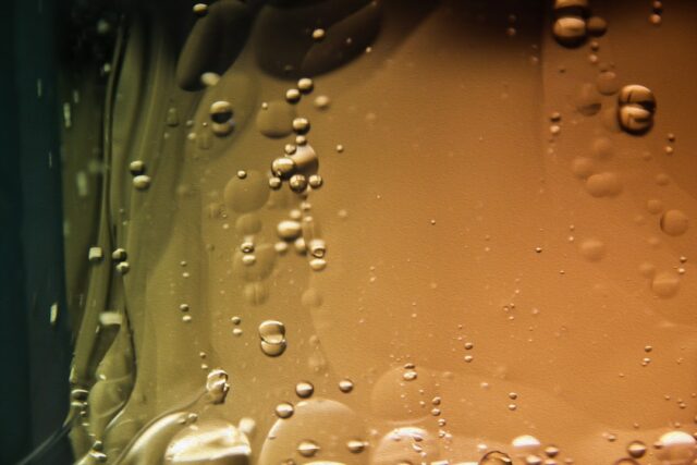 Oleje zimnotłoczone: właściwości i zastosowanie